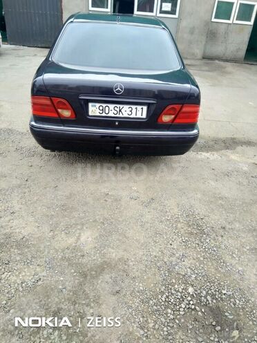 Mercedes E 300 1998, 260,000 km - 3.0 l - Bakı