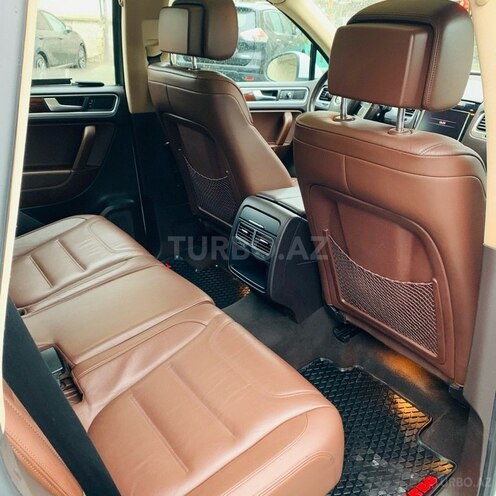 Volkswagen Touareg 2013, 131,216 km - 3.0 l - Bakı
