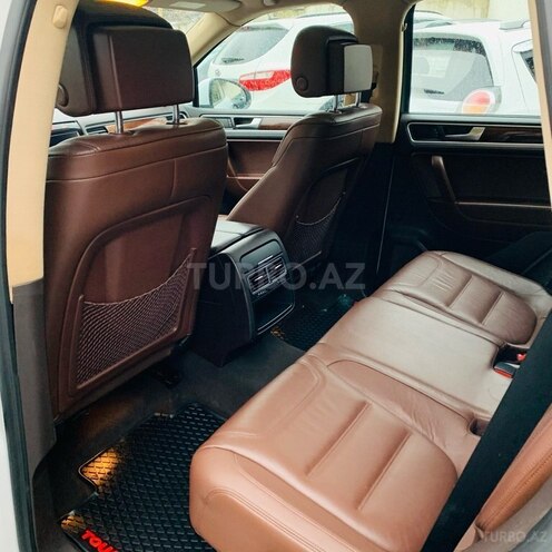 Volkswagen Touareg 2013, 131,216 km - 3.0 l - Bakı