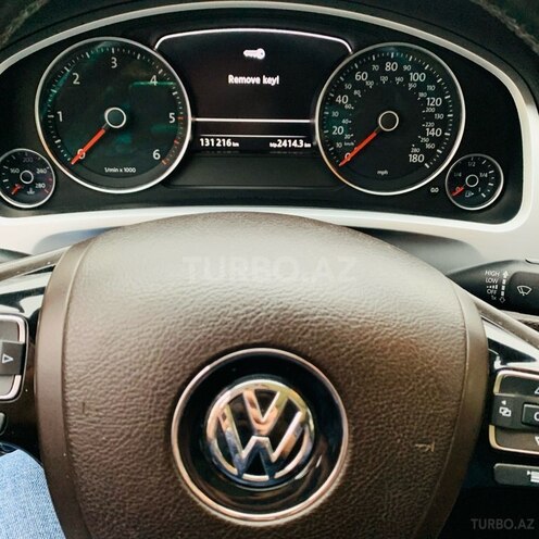 Volkswagen Touareg 2013, 131,216 km - 3.0 l - Bakı