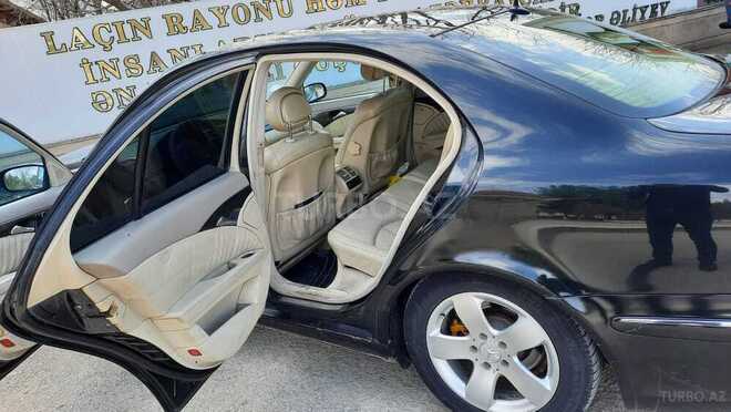 Mercedes E 240 2005, 280,000 km - 2.6 l - Bakı