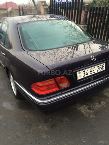 Mercedes E 200 1996, 28,000 km - 2.0 l - Zaqatala