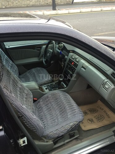 Mercedes E 200 1996, 28,000 km - 2.0 l - Zaqatala