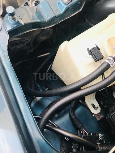 Mercedes E 200 2000, 500,000 km - 2.0 л - Bakı