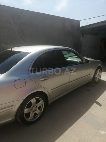 Mercedes E 220 2002, 128,000 km - 2.2 l - Bakı