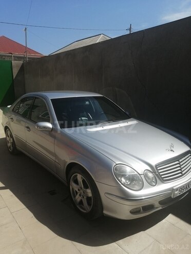 Mercedes E 220 2002, 128,000 km - 2.2 l - Bakı