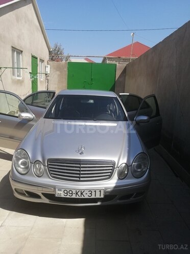 Mercedes E 220 2002, 128,000 km - 2.2 l - Bakı