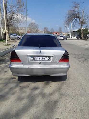 Mercedes C 220 1999, 285,000 km - 2.2 л - Bakı