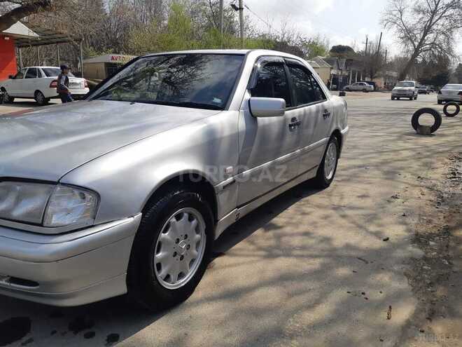 Mercedes C 220 1999, 285,000 km - 2.2 л - Bakı