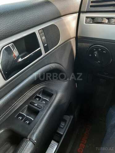 Volkswagen Touareg 2005, 175,566 km - 3.2 l - Bakı