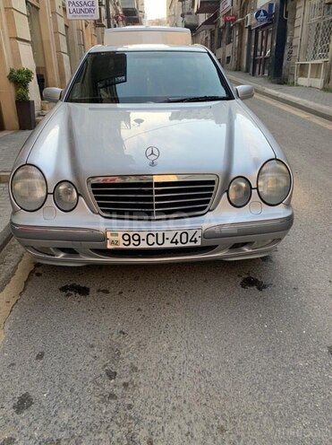 Mercedes E 240 2001, 232,666 km - 2.6 l - Bakı