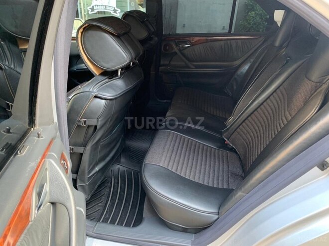 Mercedes E 240 2001, 232,666 km - 2.6 l - Bakı
