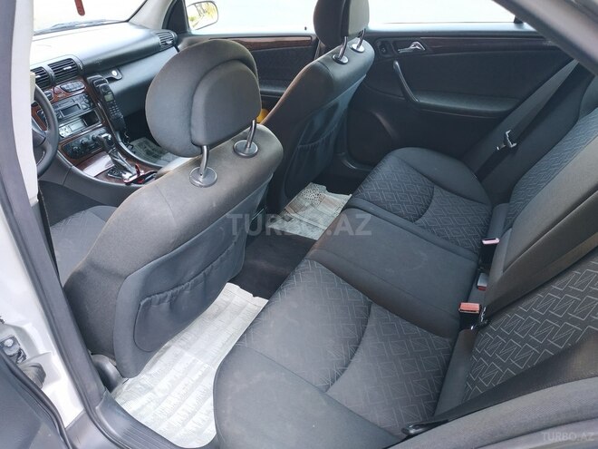 Mercedes C 240 2000, 398,000 km - 2.6 l - Zaqatala