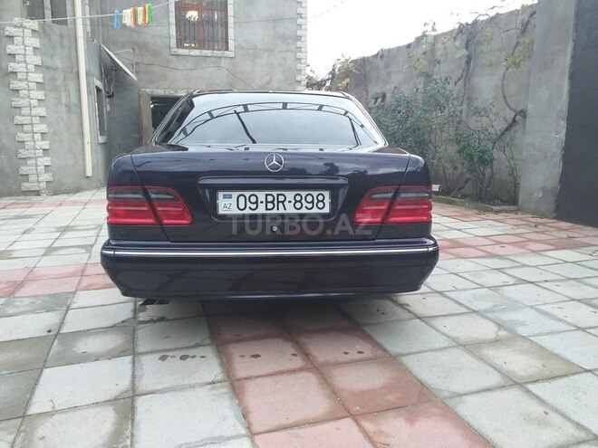 Mercedes E 240 2000, 337,000 km - 2.4 l - Bakı