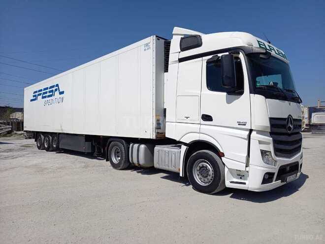 Mercedes Actros 1844 2013, 888,000 km - 13.0 l - Bakı