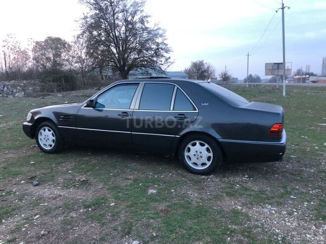 Mercedes S 320 1992, 333,000 km - 3.2 l - Qazax