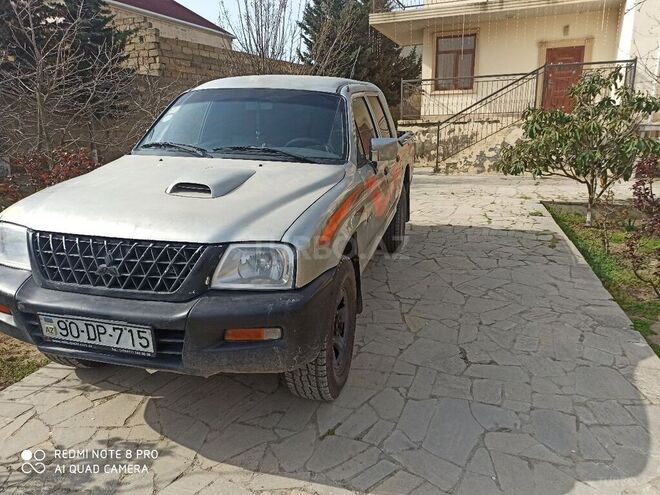 Mitsubishi L200 2003, 391,000 km - 2.5 l - Bakı