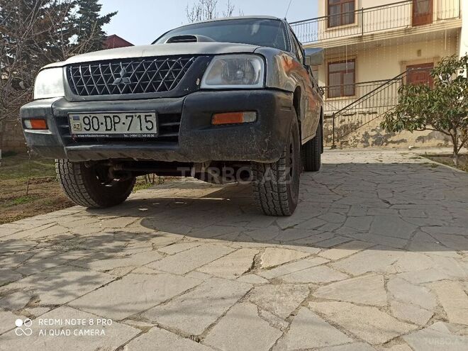 Mitsubishi L200 2003, 391,000 km - 2.5 l - Bakı