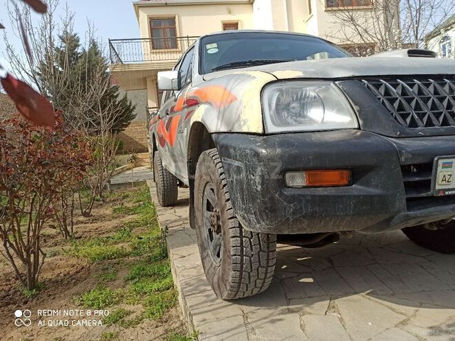 Mitsubishi L200 2003, 391,000 km - 2.5 l - Bakı