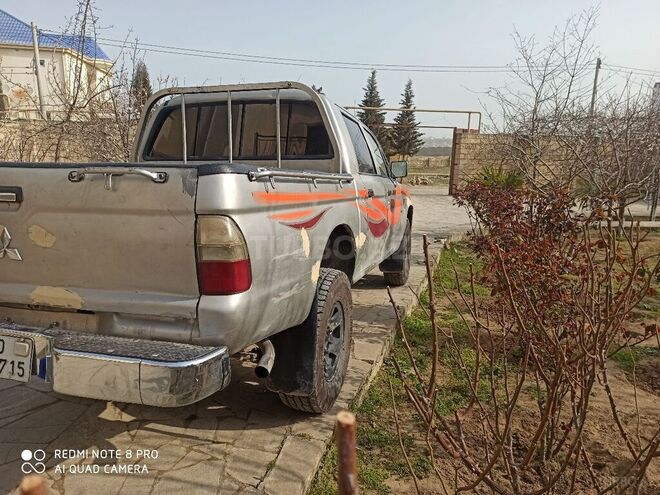 Mitsubishi L200 2003, 391,000 km - 2.5 l - Bakı