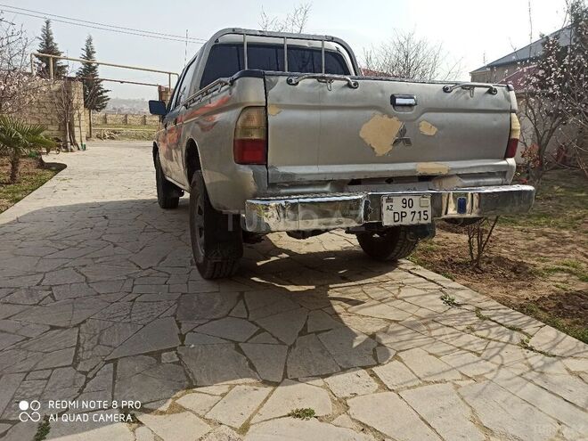 Mitsubishi L200 2003, 391,000 km - 2.5 l - Bakı