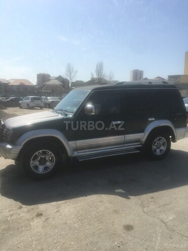 Mitsubishi Pajero 1992, 137,700 km - 2.5 l - Bakı