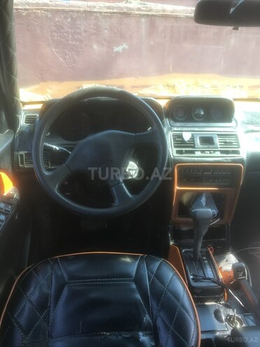 Mitsubishi Pajero 1992, 137,700 km - 2.5 l - Bakı