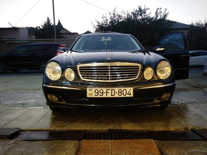 Mercedes E 270 2002, 448,000 km - 2.7 l - Bakı