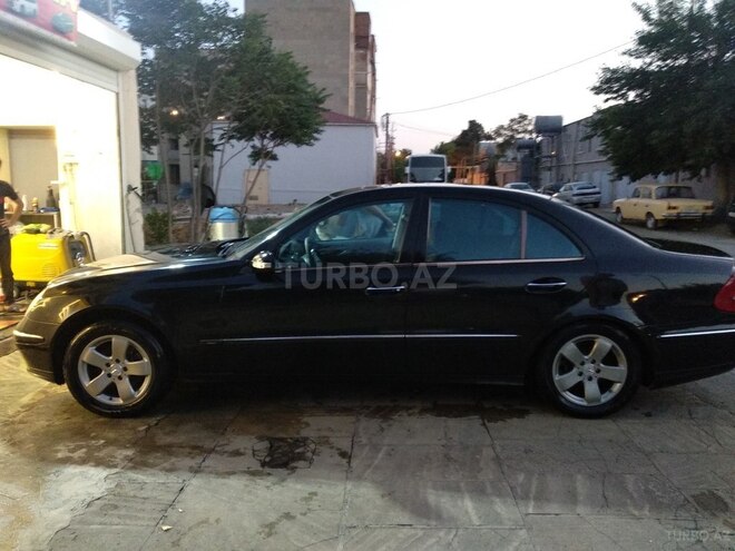 Mercedes E 270 2002, 448,000 km - 2.7 l - Bakı