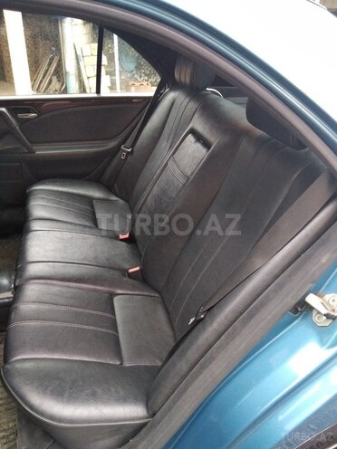 Mercedes E 220 1996, 403,028 km - 2.2 l - Astara