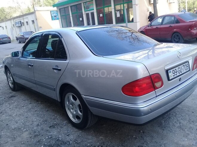 Mercedes E 240 1998, 186,500 km - 2.4 l - Sumqayıt