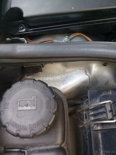 Mercedes E 240 1998, 186,500 km - 2.4 l - Sumqayıt