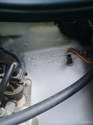Mercedes E 240 1998, 186,500 km - 2.4 l - Sumqayıt