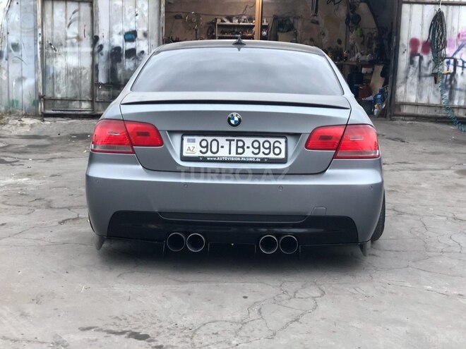BMW 330 2009, 182,000 km - 3.0 л - Bakı
