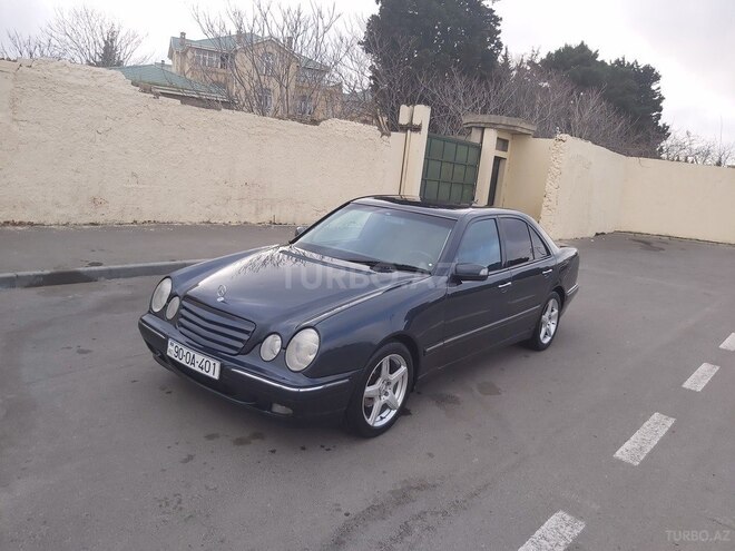 Mercedes E 220 2001, 383,800 km - 2.2 l - Bakı