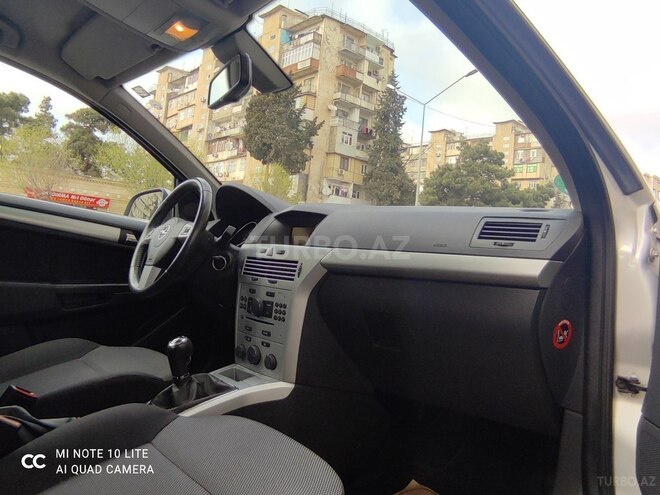 Opel Astra 2009, 148,354 km - 1.3 l - Bakı