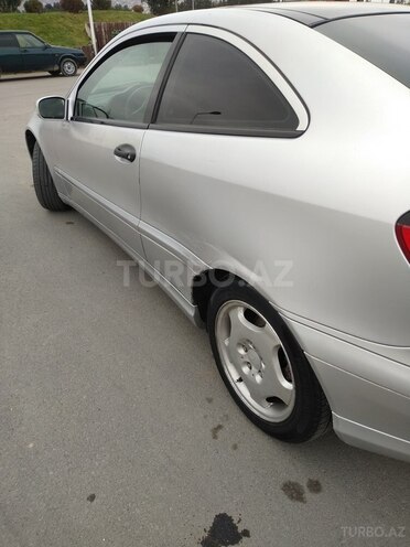 Mercedes C 200 2001, 409,429 km - 2.0 l - Bakı