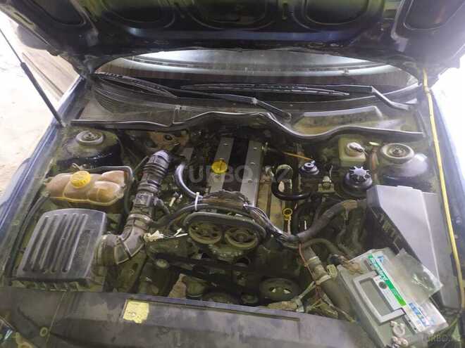 Opel Omega 1995, 150,000 km - 2.0 l - Bakı