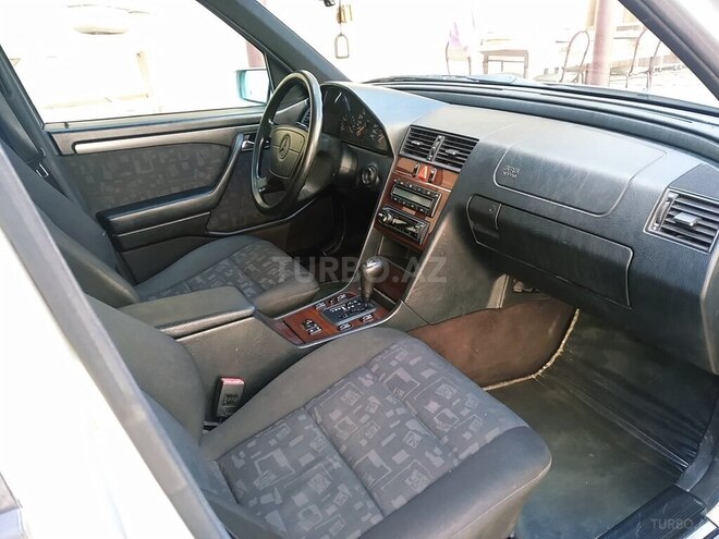 Mercedes C 200 1997, 232,700 km - 2.0 l - Bakı