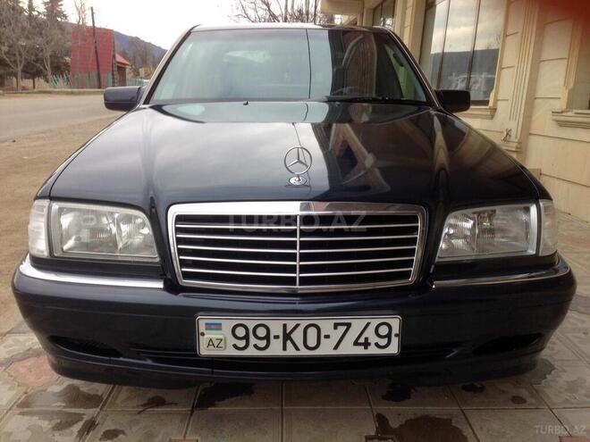 Mercedes C 240 2000, 294,000 km - 2.4 л - Tovuz
