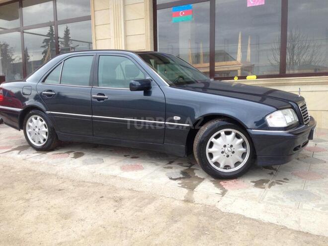 Mercedes C 240 2000, 294,000 km - 2.4 л - Tovuz