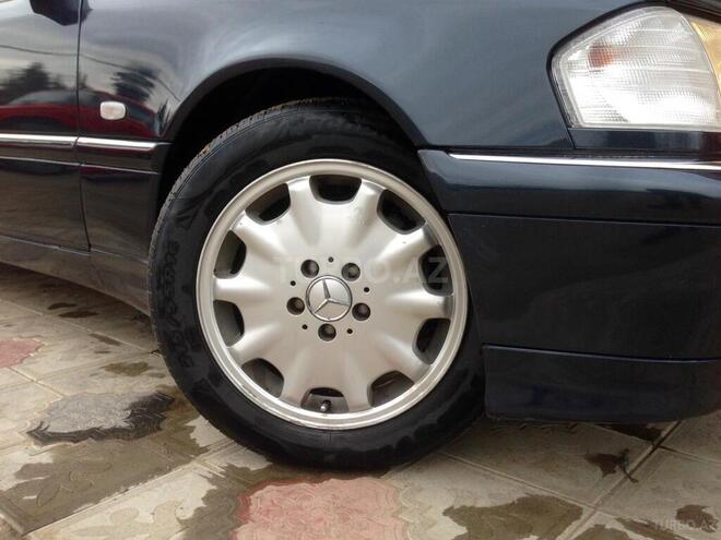Mercedes C 240 2000, 294,000 km - 2.4 л - Tovuz