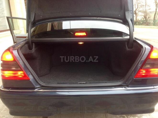Mercedes C 240 2000, 294,000 km - 2.4 л - Tovuz