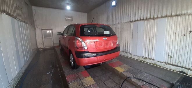 Kia Rio 2006, 182,127 km - 1.4 л - Xırdalan