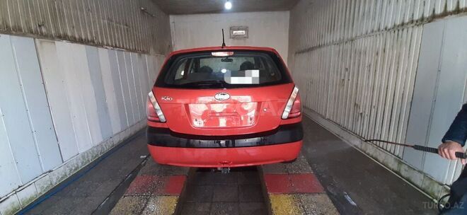 Kia Rio 2006, 182,127 km - 1.4 л - Xırdalan