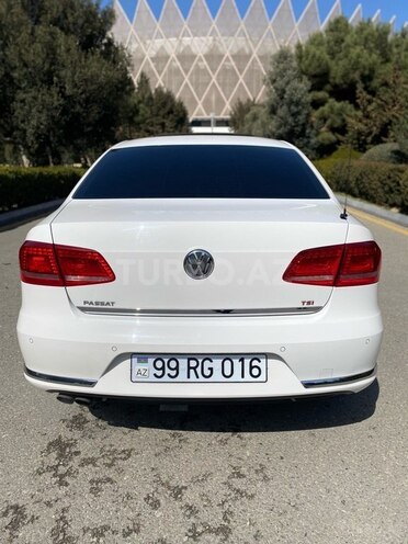 Volkswagen Passat 2011, 110,000 km - 1.8 l - Bakı