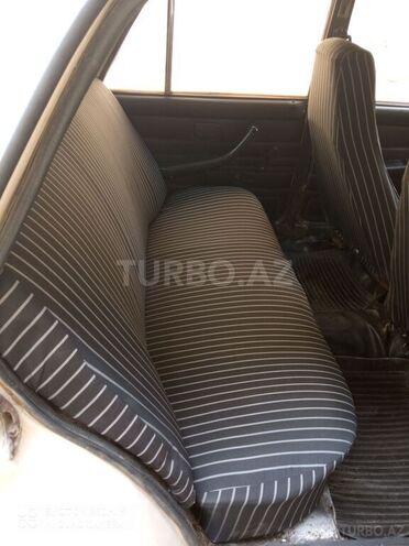 LADA (VAZ) 2106 1988, 150,000 km - 1.5 l - Yevlax