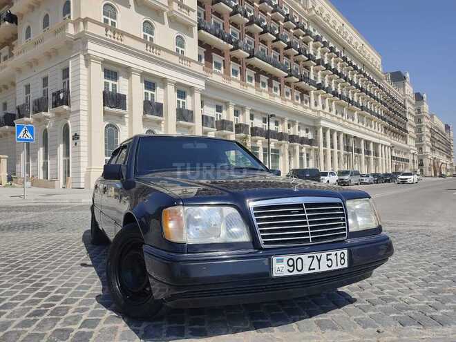 Mercedes E 220 1995, 301,000 km - 2.2 l - Bakı