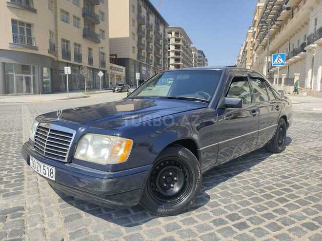 Mercedes E 220 1995, 301,000 km - 2.2 l - Bakı