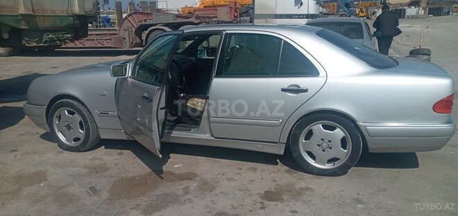 Mercedes E 230 1997, 235,637 km - 2.3 l - Bakı